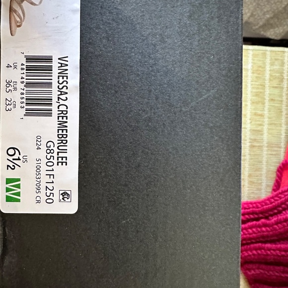 Naturalizer Heel NWT 6.5 wide - Picture 4 of 4